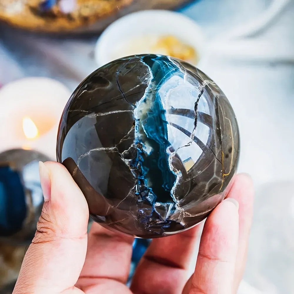 1 UV-reactive volcanic agate ball - luminescent green fluorescent crystal with clusters, volcanic stone home decor