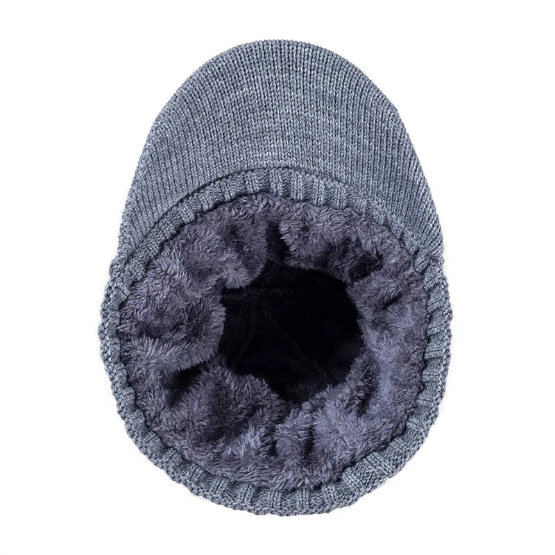 Women's HSF Marketplace fur-lined winter beanie hat with brim, soft thick knitted design