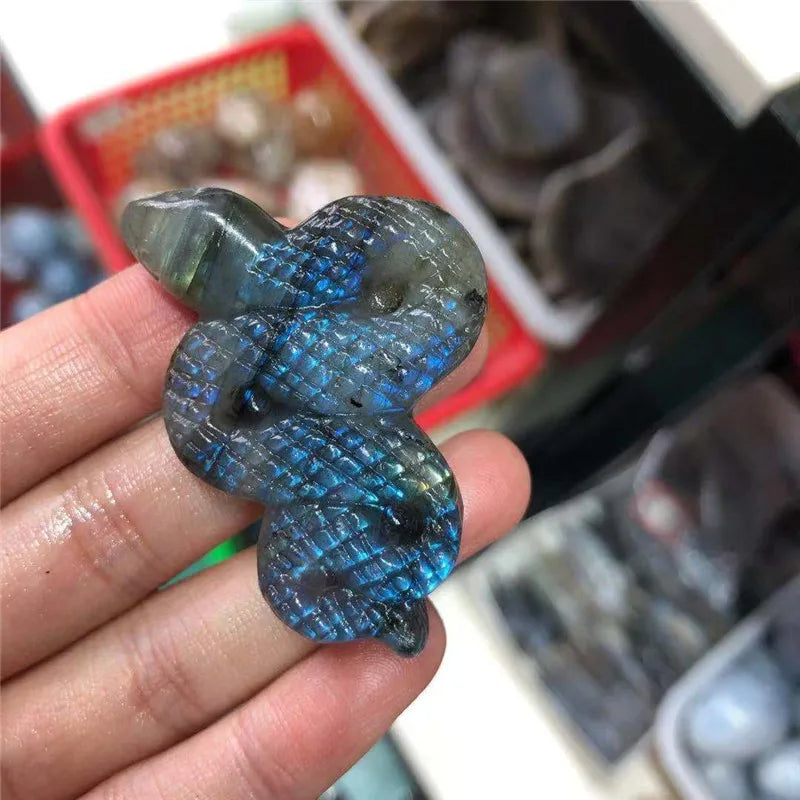 Natural Quartz Carvings Labradorite Owl Cicada Animal Crystals Healing Stones For Spiritual Decor
