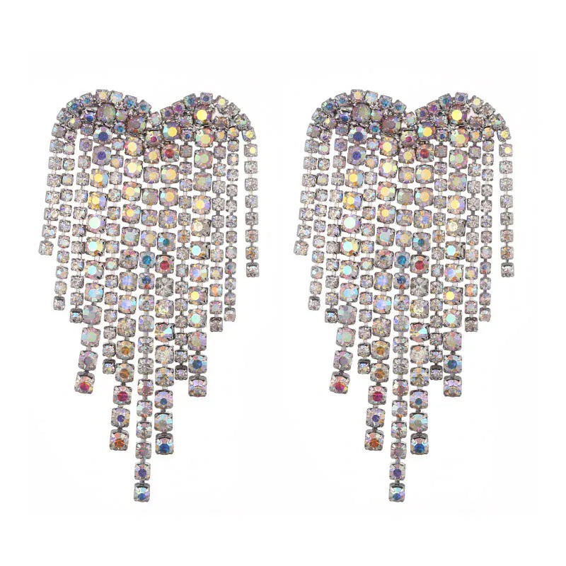 Heart chandelier earrings with sparkling rhinestones in a trendy dangling design