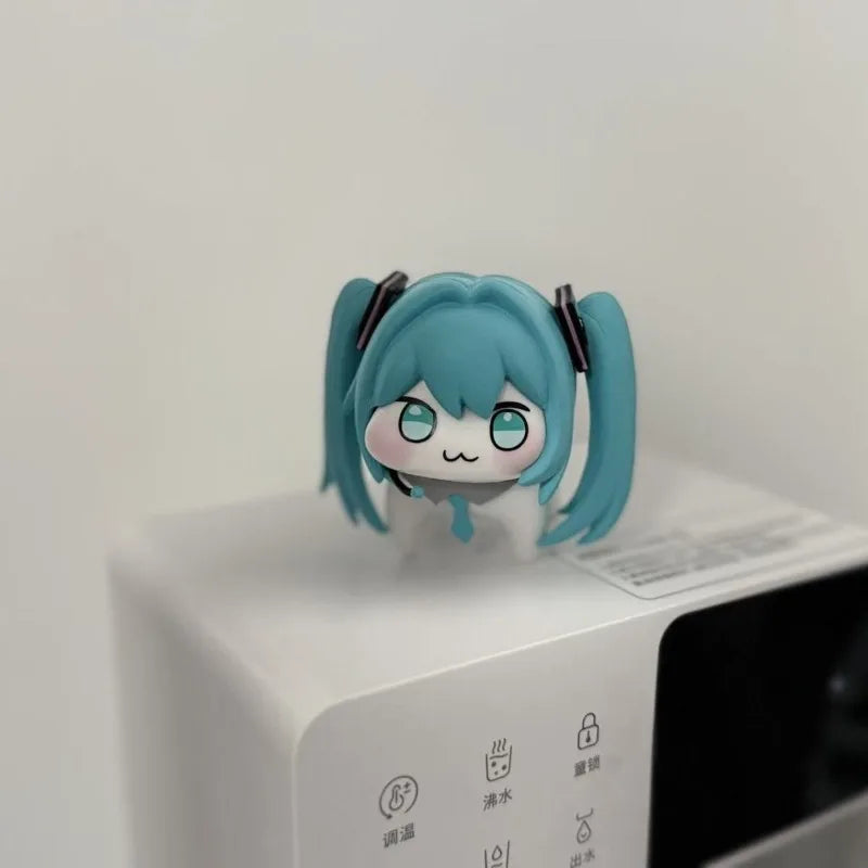 Doro Hatsune Miku Q Version PVC action figure, kawaii anime model for desktop decoration