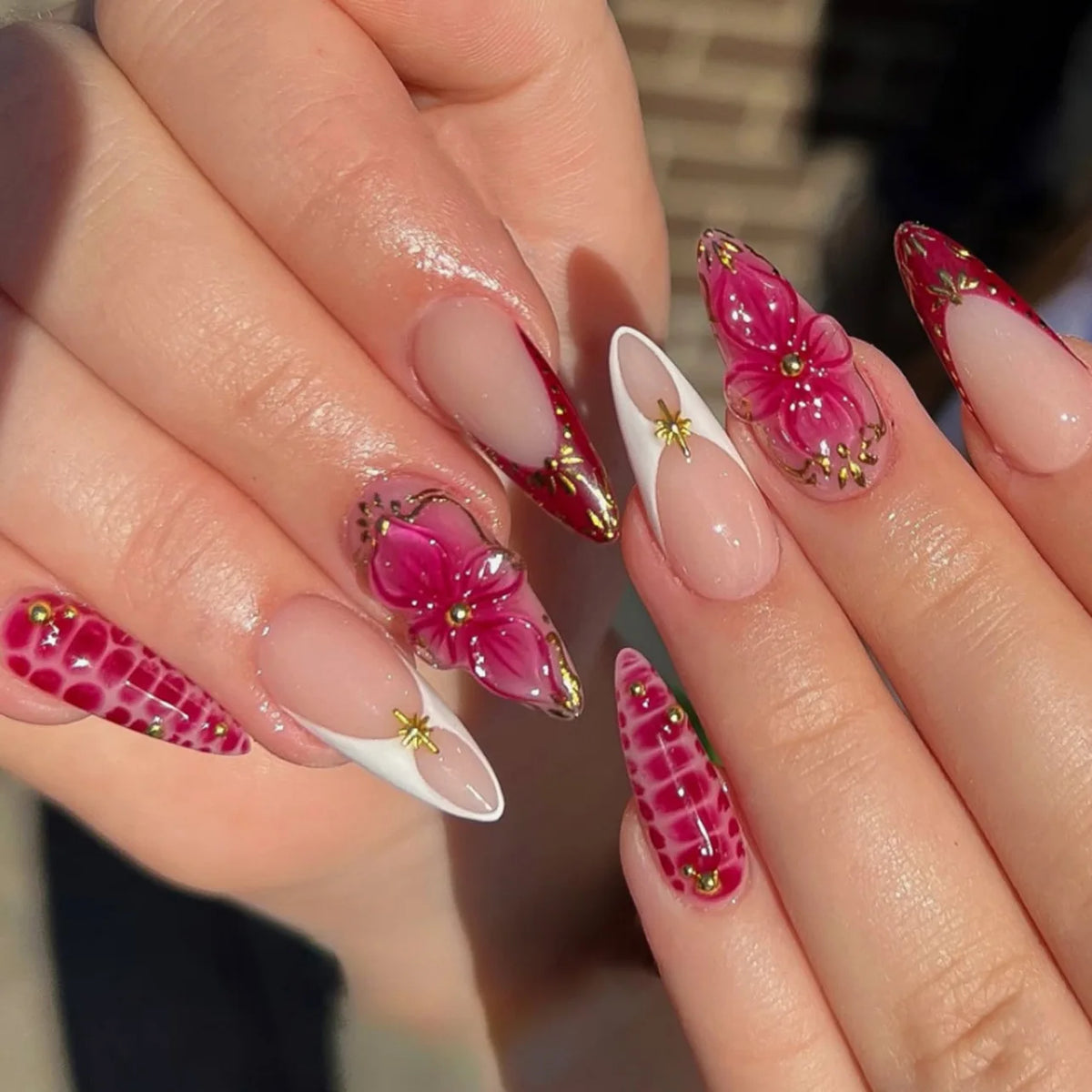 24-piece pink flower almond press-on false nails, kawaii floral design with wearable stick-on tips