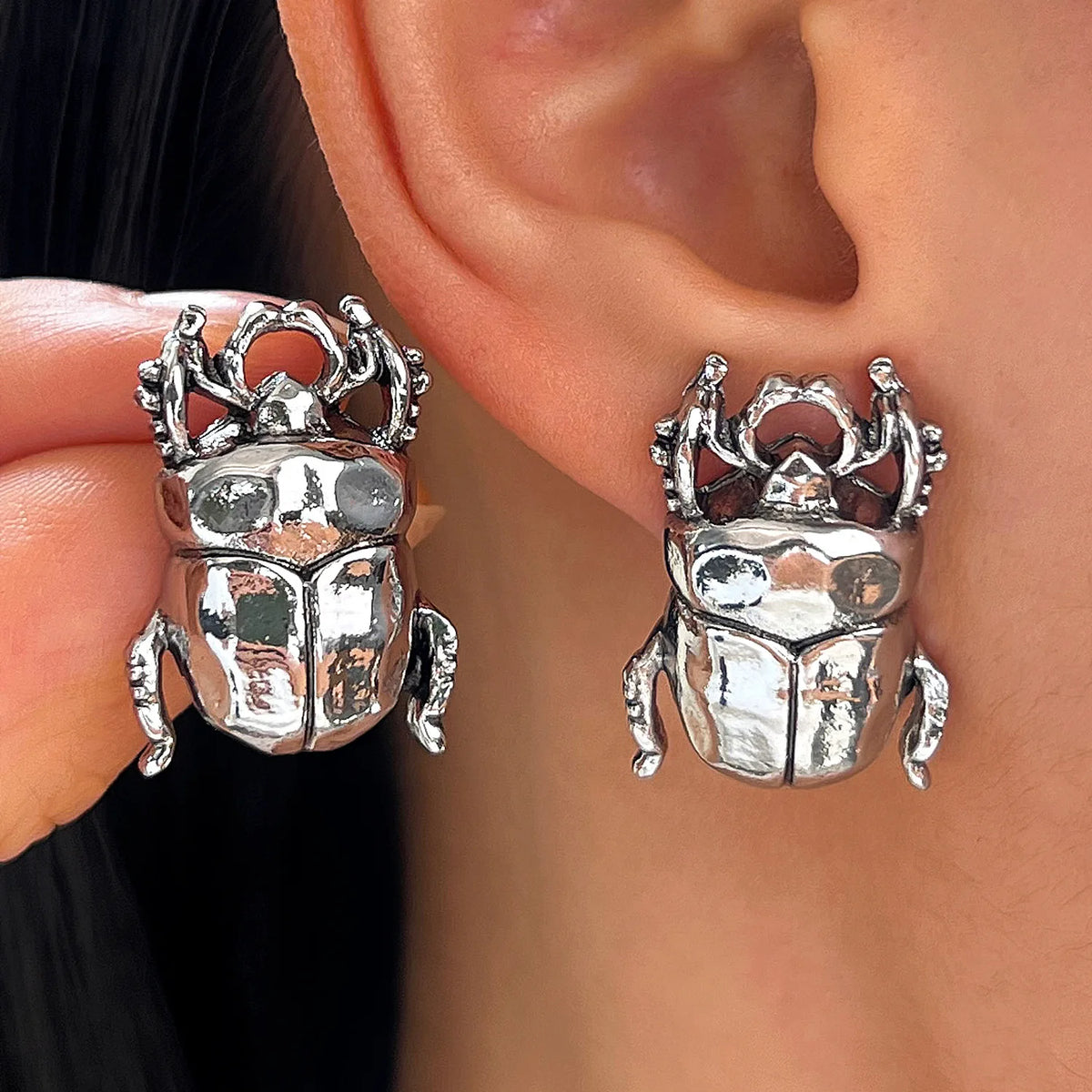 HSF Marketplace realistic simulation fly stud earrings for women, funny prank insect jewelry for Halloween parties