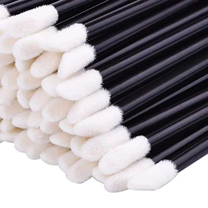 Wholesale lip brushes and lipstick wands set with disposable lip gloss applicators and eyelash extension brushes