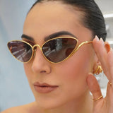Alloy triangle cat eye sunglasses for women with vintage gradient lenses and UV400 protection, stylish outdoor driving shade.