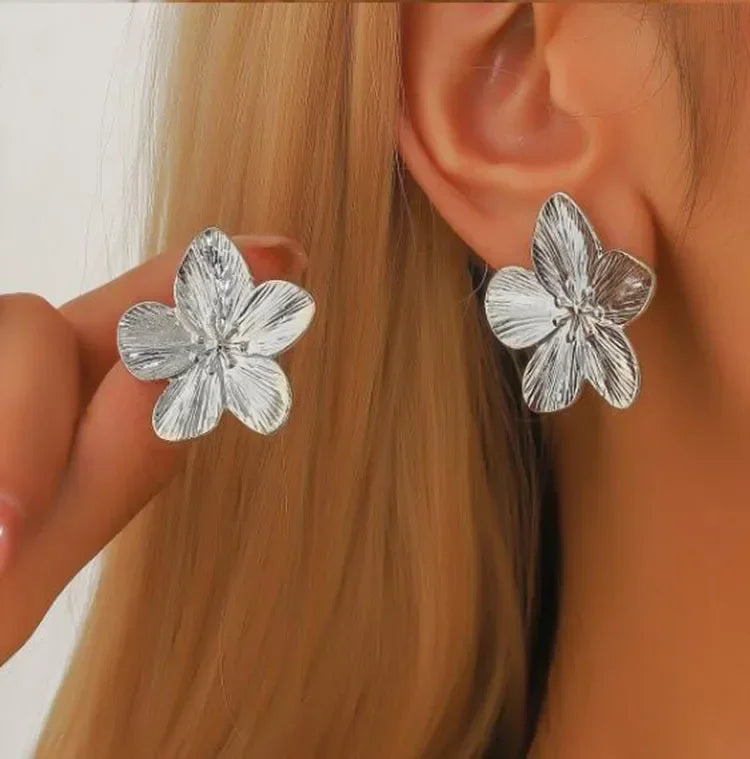Stainless steel golden double-layer hollow flower hoop earrings for women, vintage floral jewelry pair