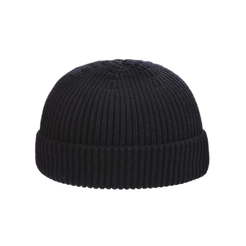 Warm knitted melon hat for men and women, winter beanie in a cozy textured design