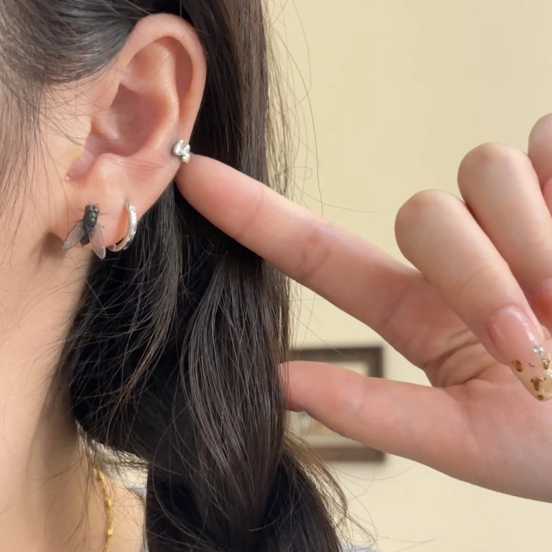 Funny prank flies stud earrings, realistic small fly insect design for women’s Halloween party jewelry