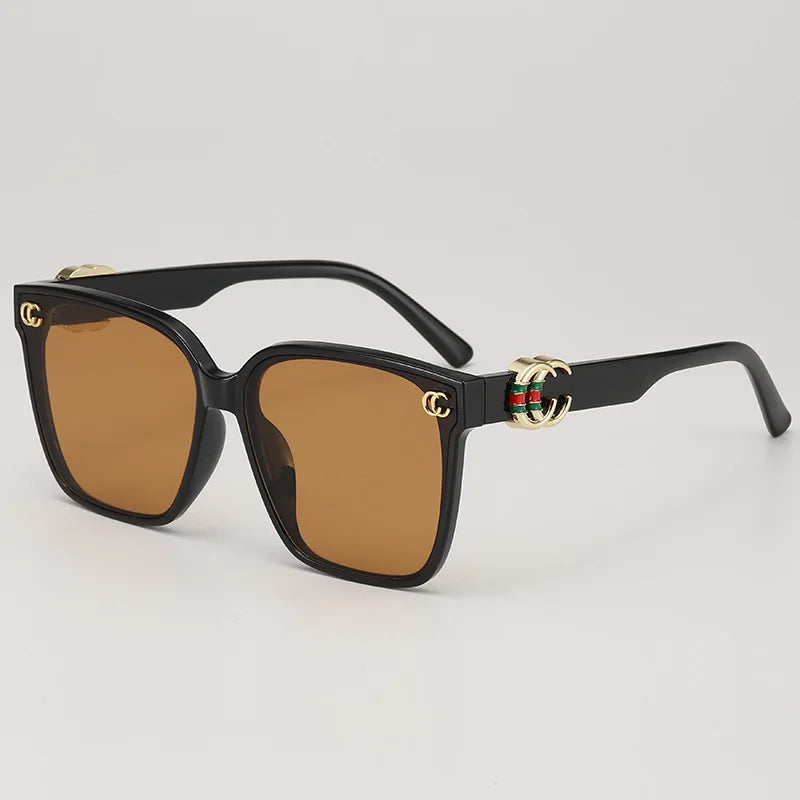 Women’s flower sunglasses with letter detail, luxury fashion frame, and UV400 lenses for strong light protection