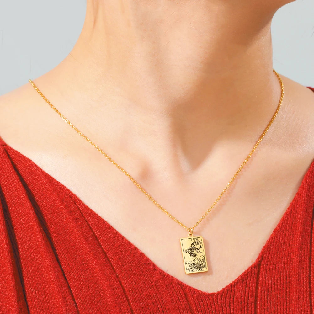 Stainless steel Dawapara Tarot Cards necklace featuring Major Arcana charm, divination jewelry for women with wealth amulet design.