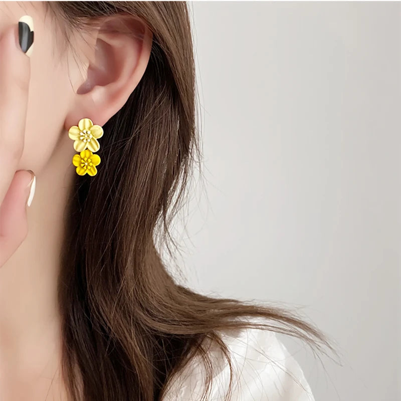 Simple Coffee Flower Drop Dangle Earrings for Women New Korean Fashion Jewelry Wedding Party Girl Elegant Jewelry Accessories