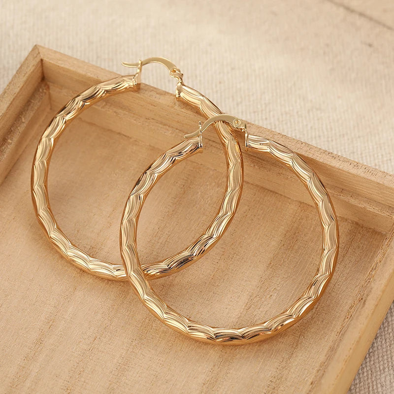 HSF Marketplace classic metal hoop earrings for women with detailed carving pattern