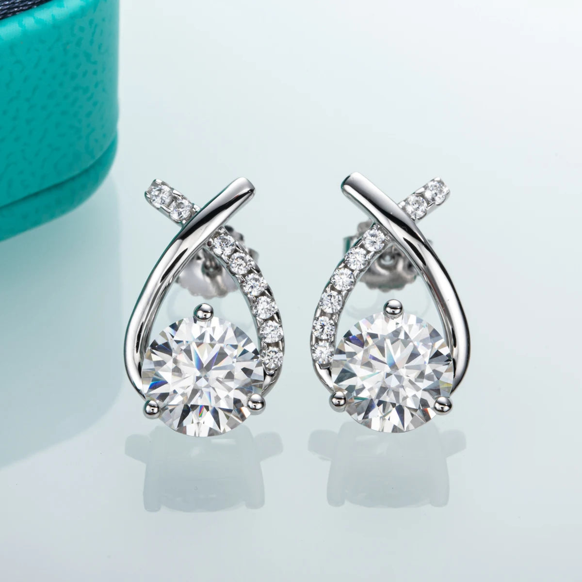 AnuJewel 4cttw D-color moissanite stud earrings in 18K gold-plated 925 sterling silver