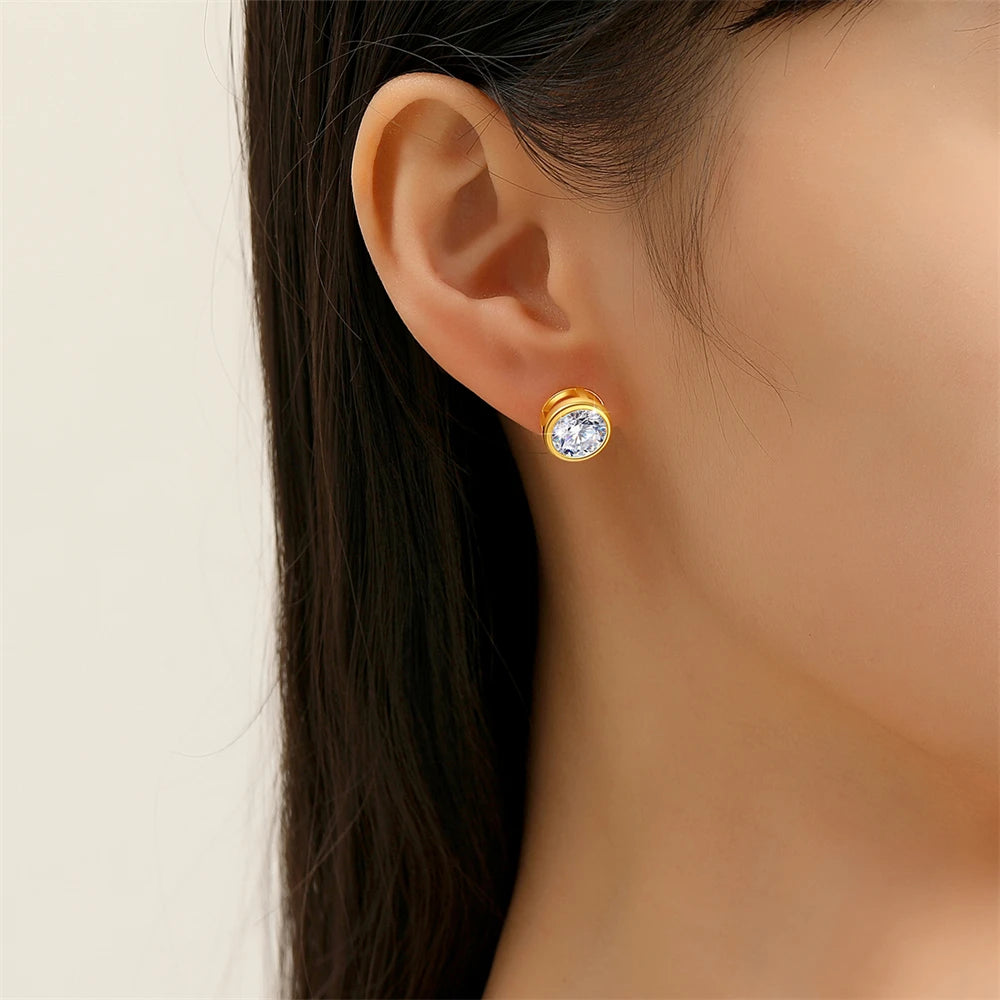 18K gold moissanite diamond stud earrings for women, featuring a classic round-cut design