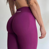 Women’s seamless bum-shaping ribbed leggings with scrunch butt design for yoga and fitness workouts