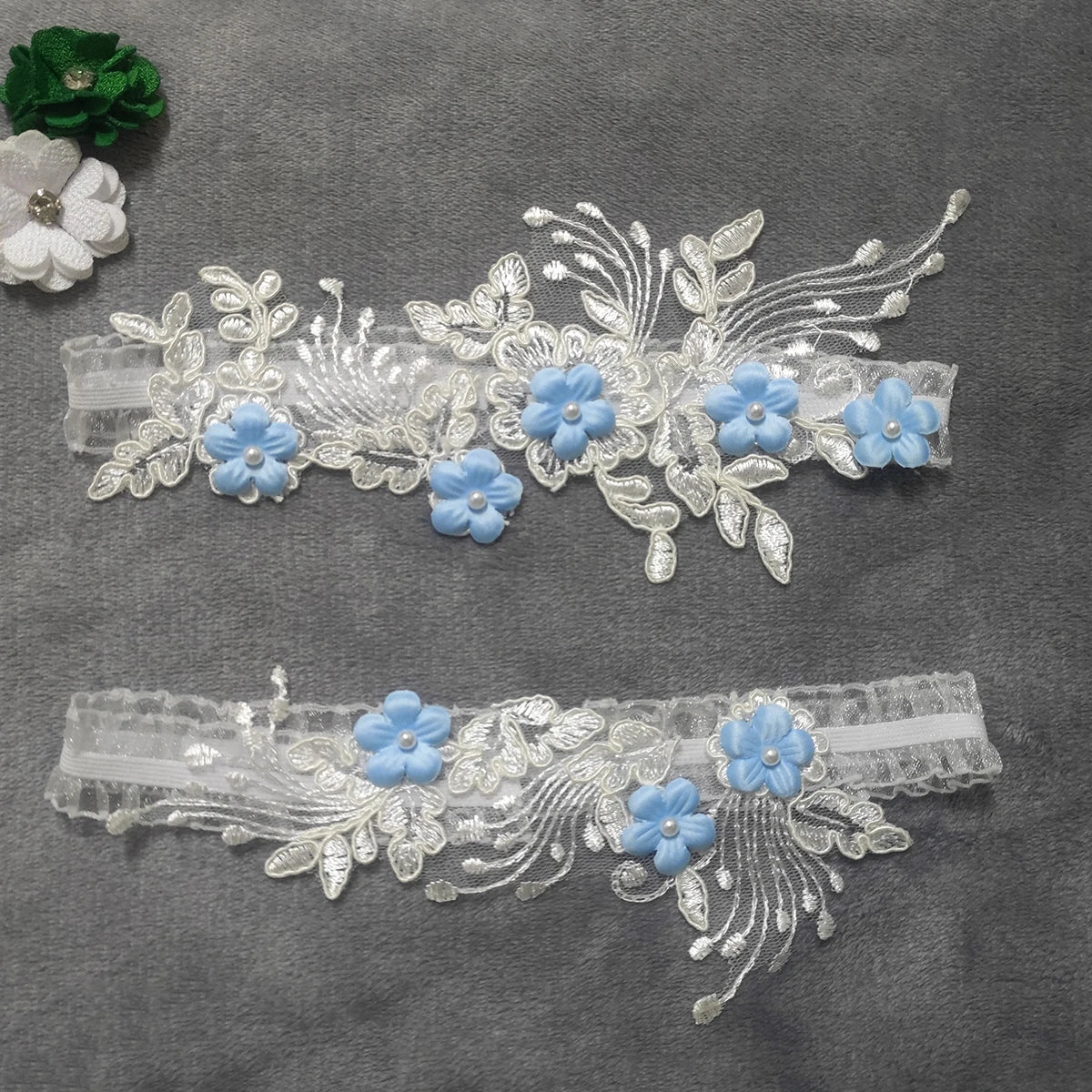 2-piece bridal garter thigh belts with pearl flower embroidery and elastic leg loops for wedding accessories