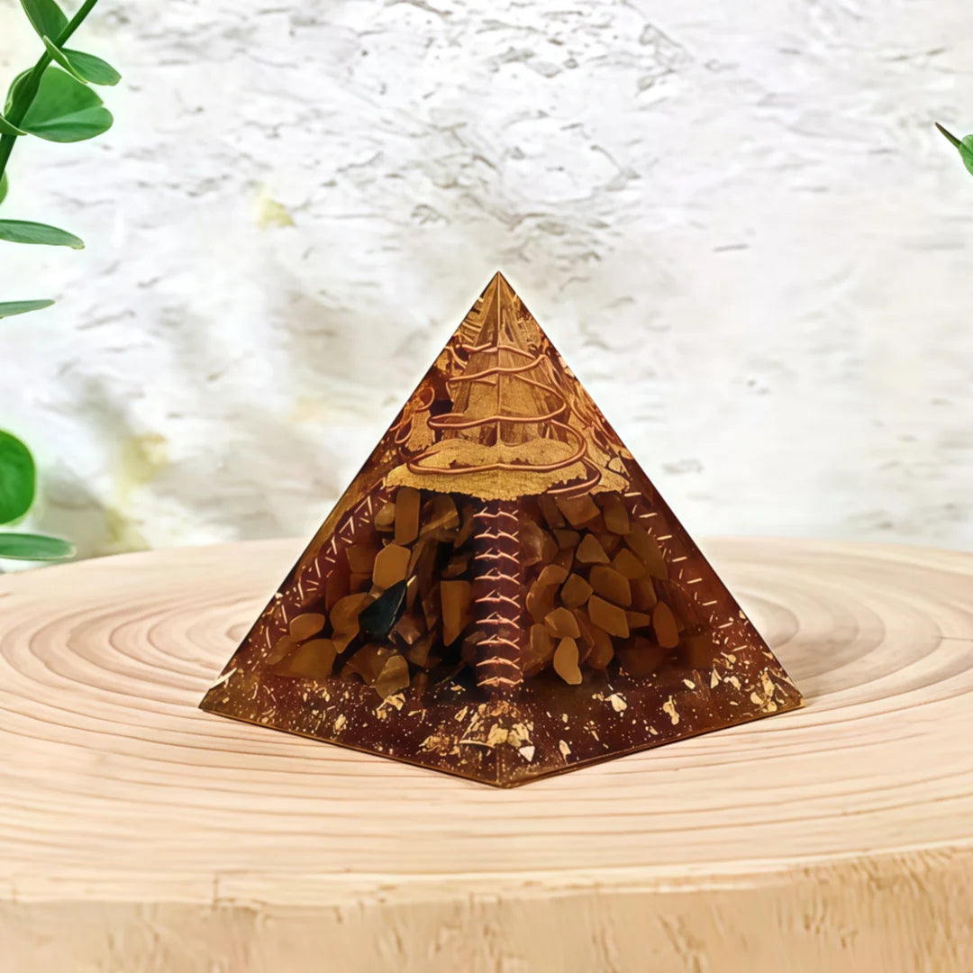 1pc Crystal Pyramid with Tiger Eye Stone Shavings and Circular Patterns, Pyramid Stone Used for Home Desktop Decoration