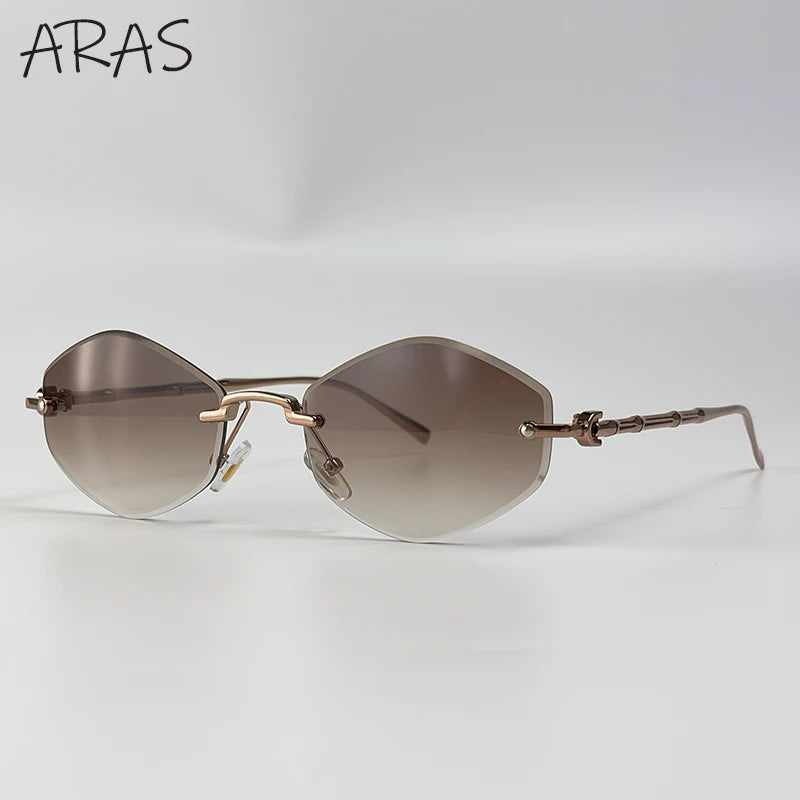 Rimless polygon sunglasses for women with gradient lenses, metal and bamboo temples, stylish vintage designer sun glasses.