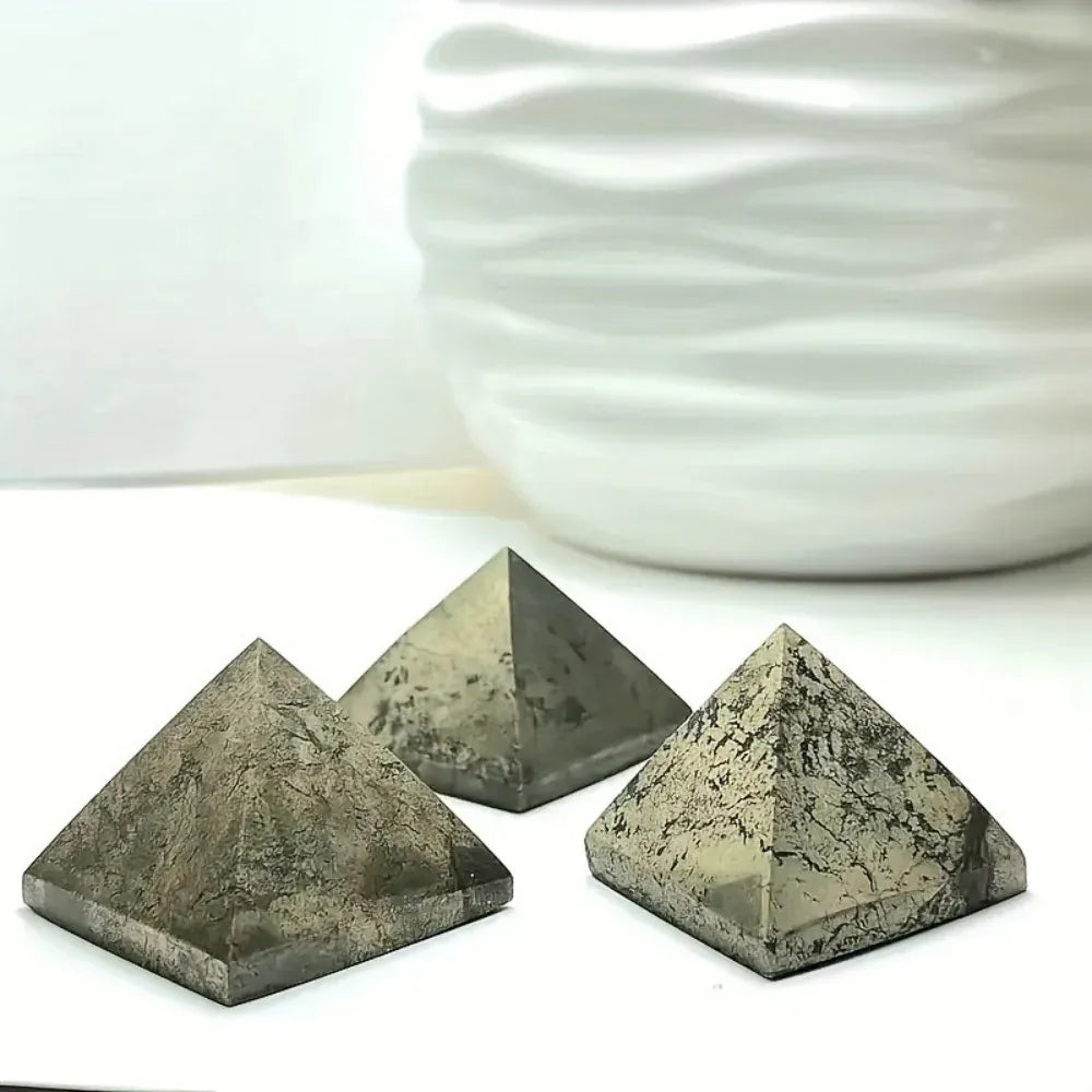Natural Pyrite Gemstone Pyramid Wealth and Protection Crystal Premium Decorative Stone Home Decor Gift Desktop Decoration