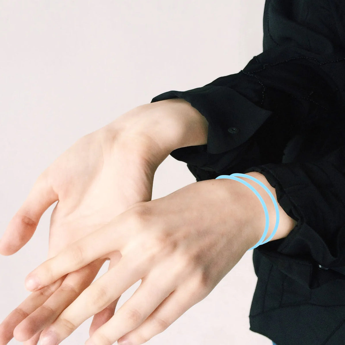 30Pcs Silicone Hair Tie Design Glow in The Dark Rubber Band Fine Bracelet for Women Fashionable Wristband Hair