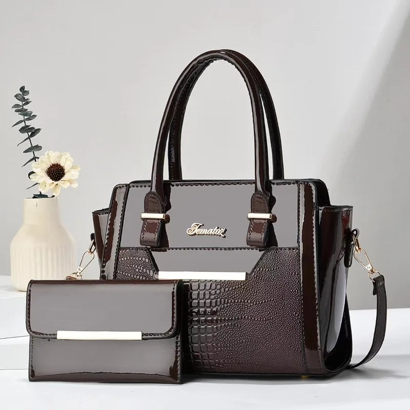 Luxurious black PU leather messenger bag for women featuring a sleek design, shoulder strap, and spacious interior for everyday use.