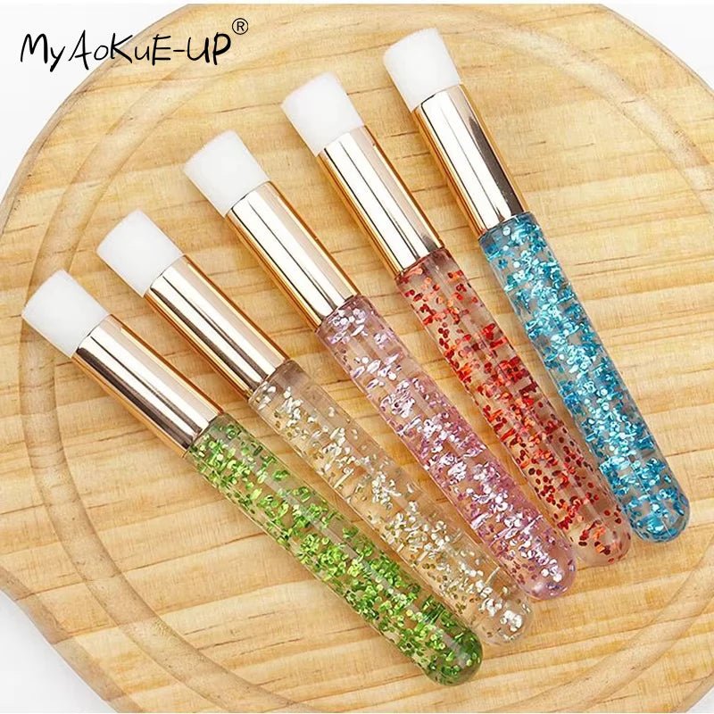 Set of 20 crystal eyelash cleaning brushes from HSF Marketplace, used for eyelash extensions, makeup, and blackhead removal.