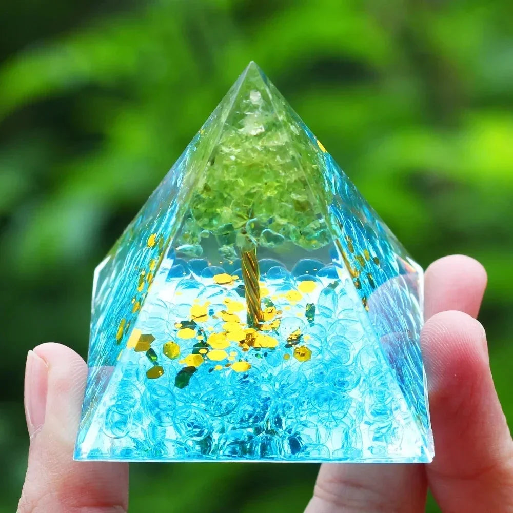 Energy Pyramid Orgonite Reiki Natural Amethyst Peridot Reiki Chakra Meditation Tool Room Decor Crystal Gifts Pyramid