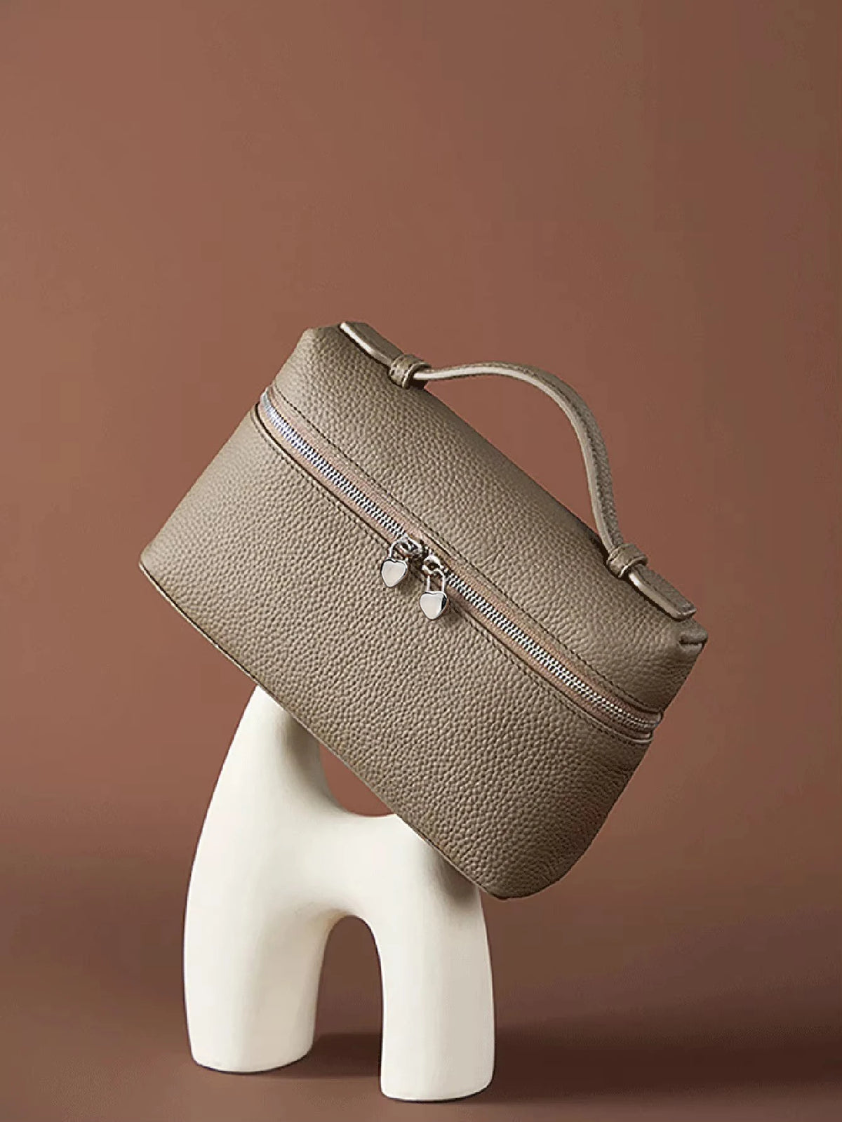 HSF Marketplace stylish women's handbag with large capacity for everyday use