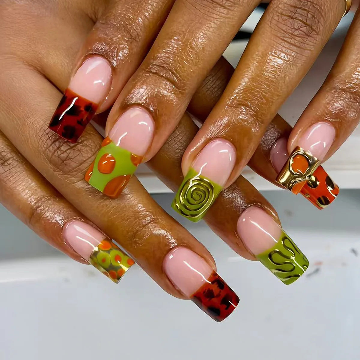 24-piece pink and black Sweet Punk long coffin press-on false nails with French polka dot and striped designs