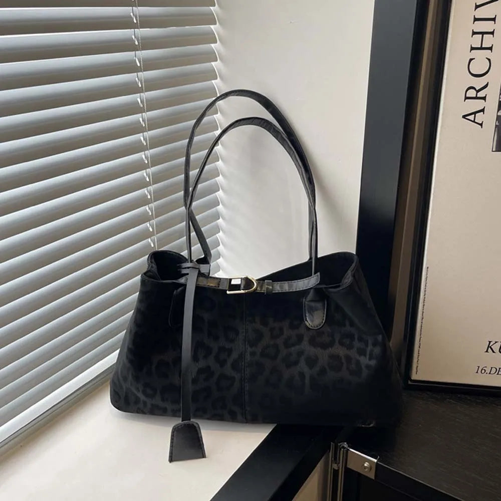 Leopard PU leather shoulder bag for women, trendy tote with spacious interior and adjustable strap