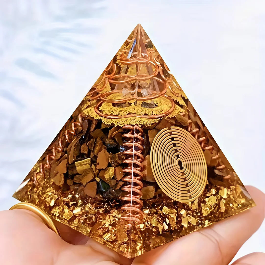 1pc Crystal Pyramid with Tiger Eye Stone Shavings and Circular Patterns, Pyramid Stone Used for Home Desktop Decoration