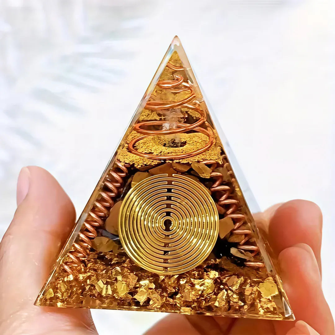 1pc Crystal Pyramid with Tiger Eye Stone Shavings and Circular Patterns, Pyramid Stone Used for Home Desktop Decoration