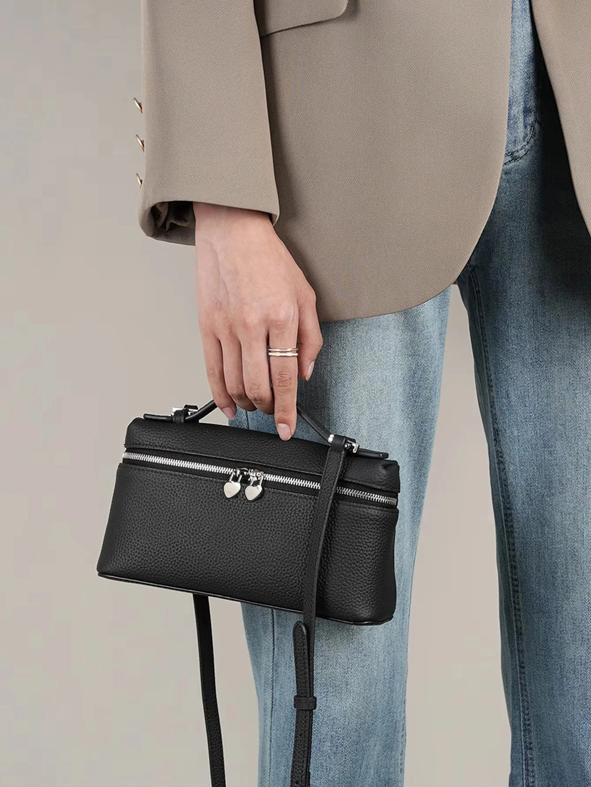 Stylish HSF Marketplace women's handbag with large capacity for everyday use