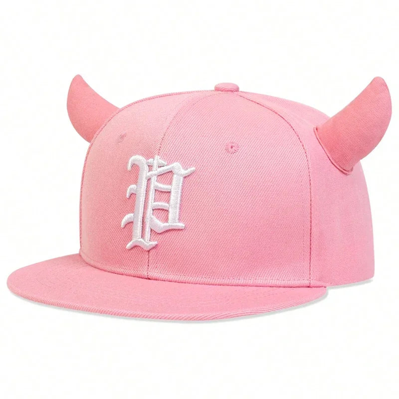 Unisex P letter embroidered baseball hat, adjustable trucker cap with curved brim for outdoor wear