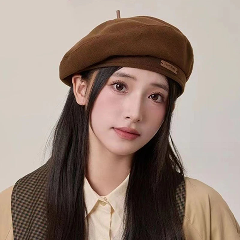 Women's luxurious woolen beret hat for autumn and winter style