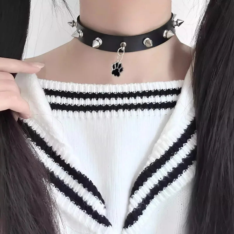Gothic cat claw choker necklace with paw pendant, black PU leather, rivet accents, for women, Korean fashion jewelry gift