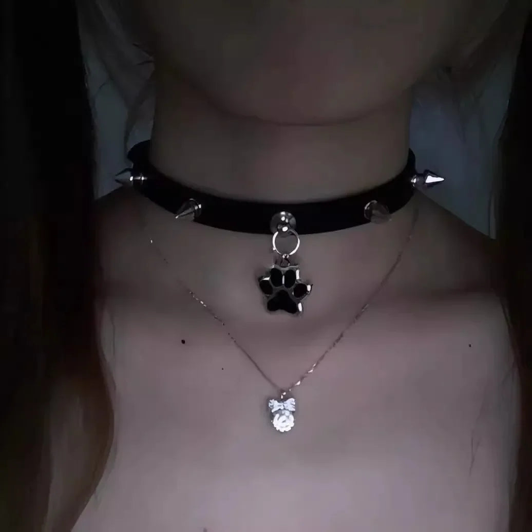 Gothic cat claw choker necklace with paw pendant, black PU leather, rivet accents, Korean fashion style jewelry for women