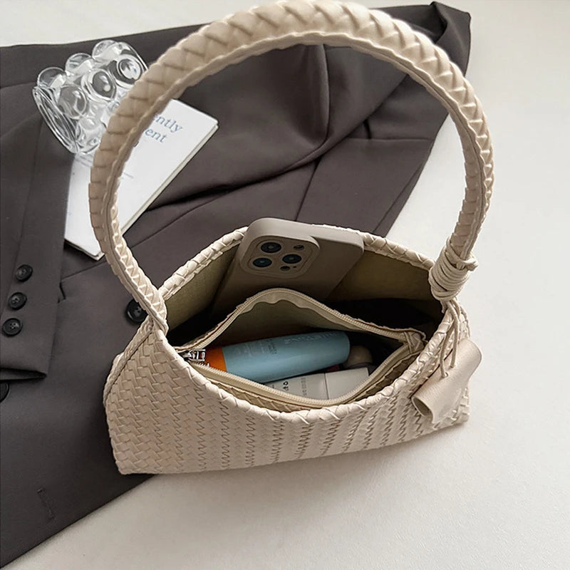 Korean woven shoulder bag for women, stylish versatile handbag in a textured woven design