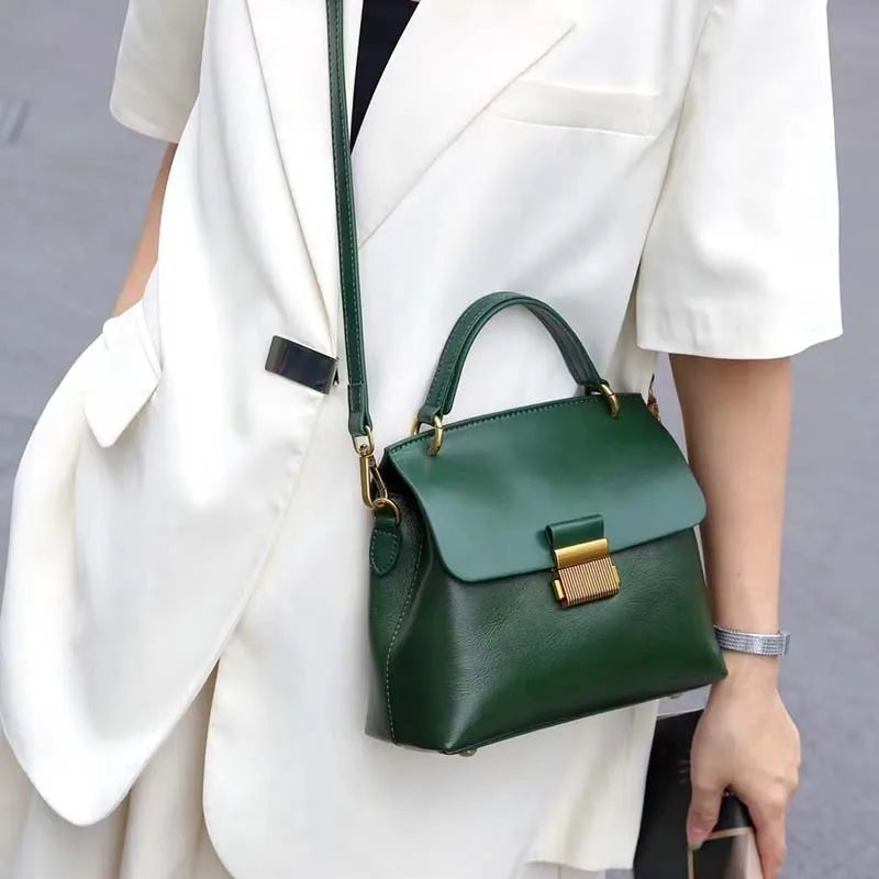 Vintage cow leather women’s handbag for stylish commuters, HSF Marketplace purse with structured design