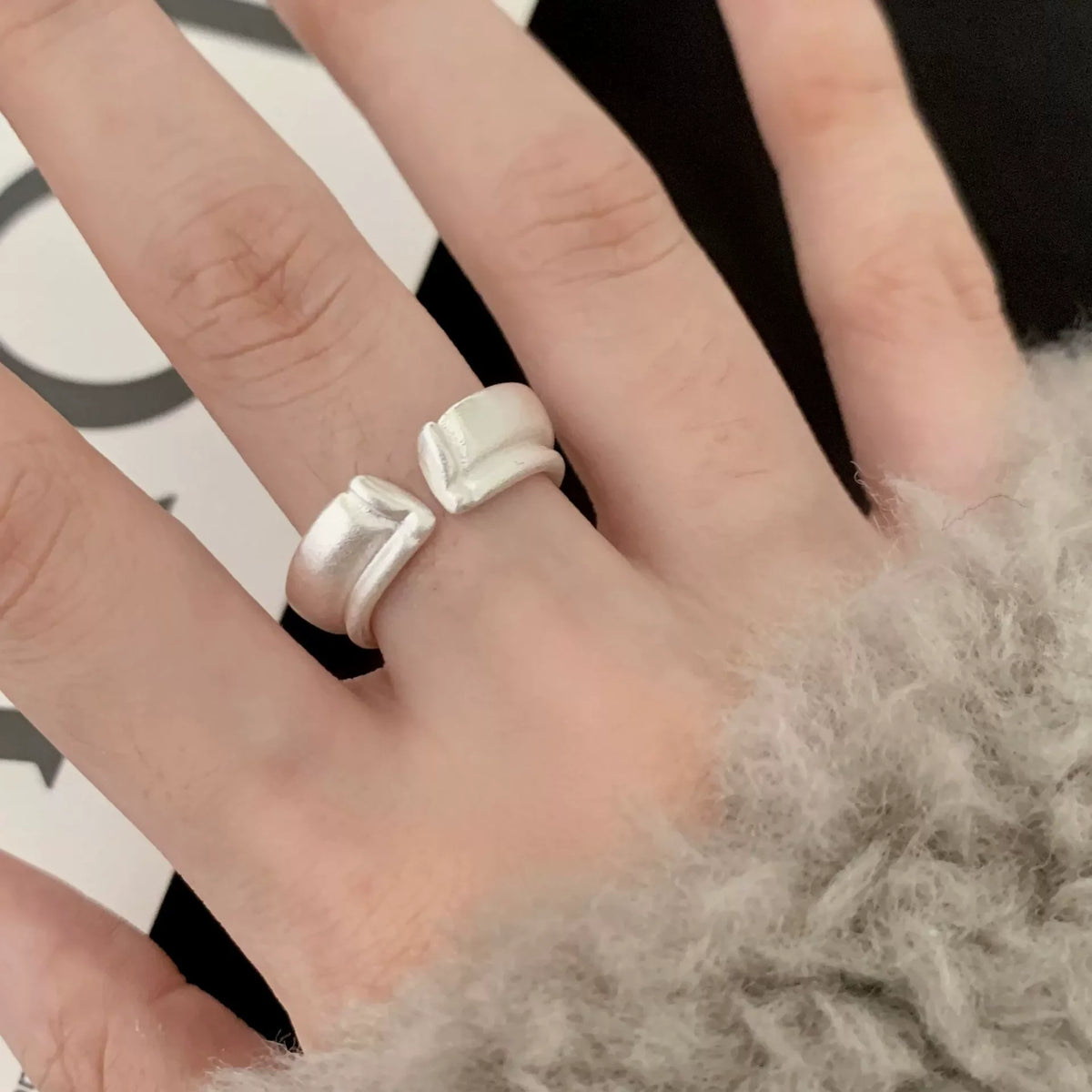 PANJBJ 925 Sterling Silve Topaz Ring for Women Gift Lace Hollowing Out Flower Wide Versatile Grace Vintage Jewelry Dropshipping