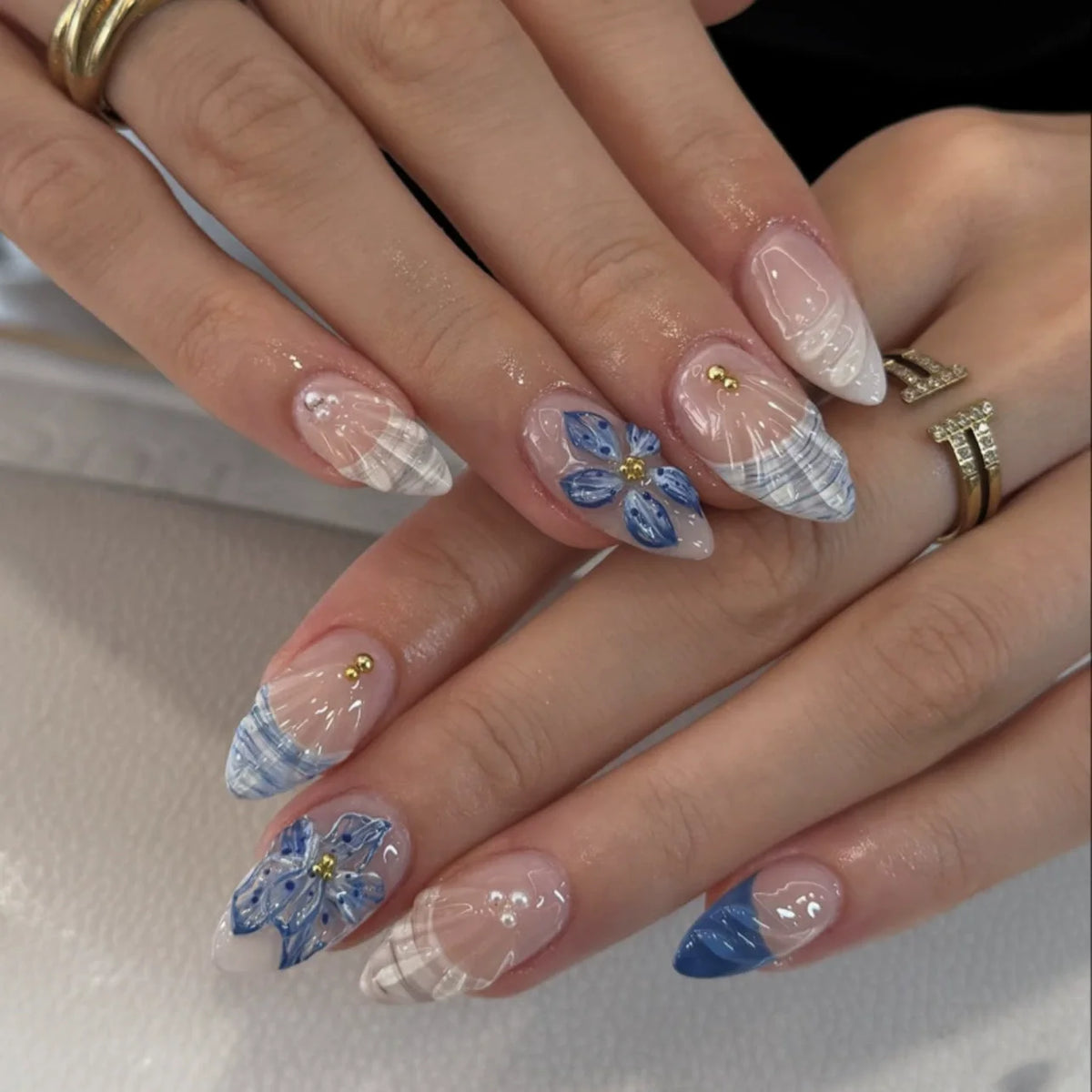 24-piece pink flower almond press-on false nails, kawaii wearable stick-on nail tips