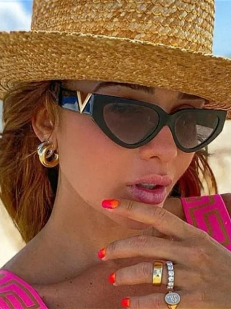 Luxury vintage cat-eye sunglasses for women by HSF Marketplace, stylish UV400 fashion eyewear with designer cateye frames.