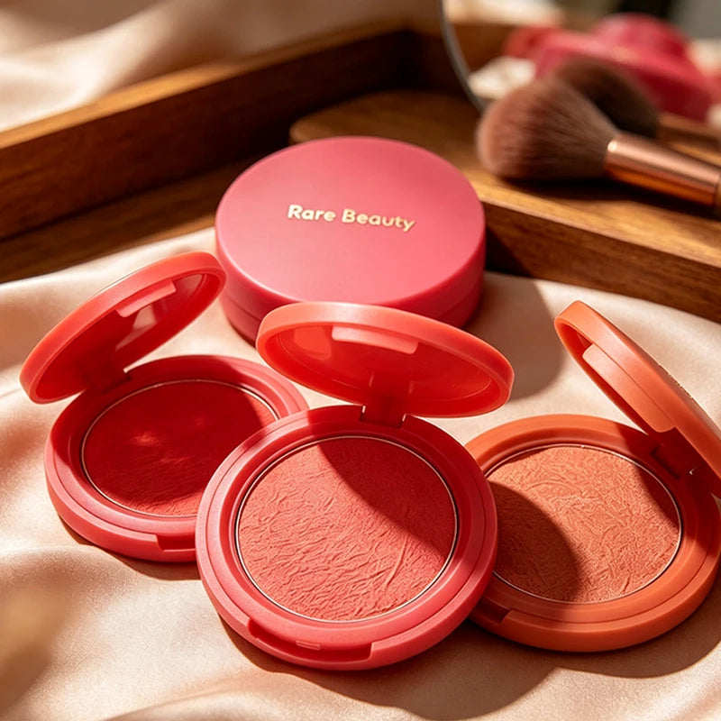 HSF Marketplace matte lipstick and powder blusher set, natural makeup look with moisturizing, non-stick, portable beauty products.