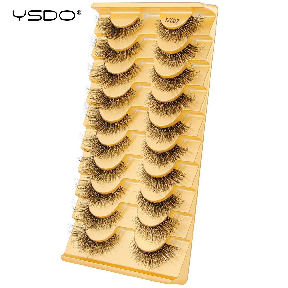 Natural full 3D false eyelashes by HSF Marketplace for a stunning cat-eye look