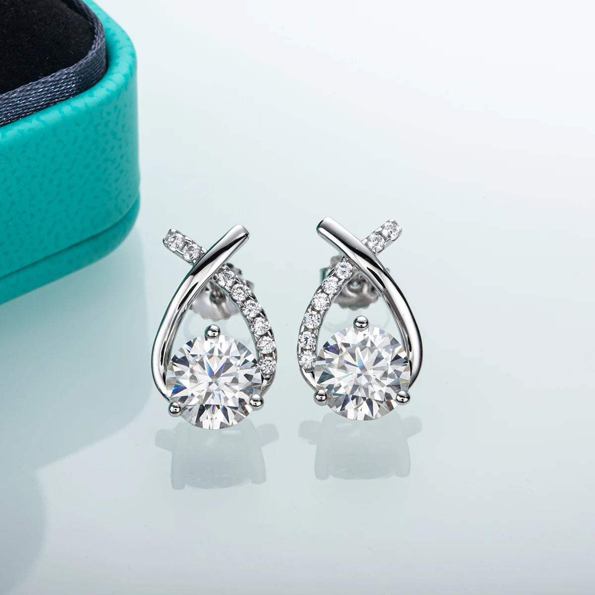 AnuJewel 4cttw D color moissanite diamond stud earrings in 18K gold plated 925 sterling silver