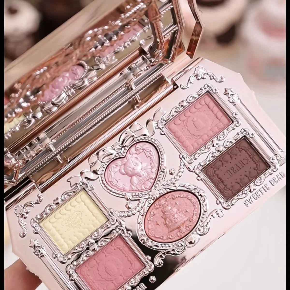 Flower Knows Sweetie Bear Collection 6-color eyeshadow palette with matte and shimmer powder shades
