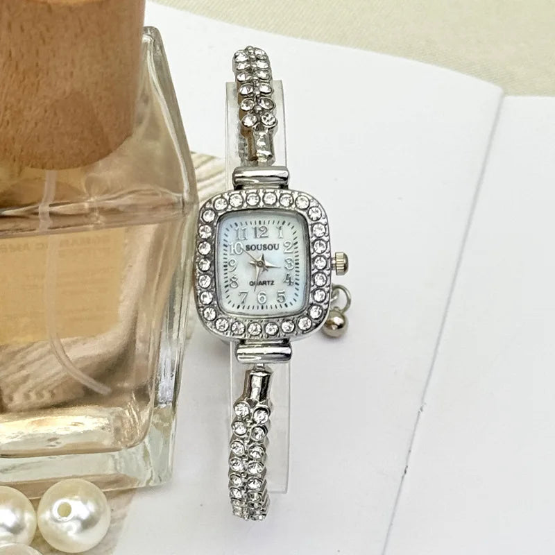 New Small Square Digital Women's Watch with Diamond Inlaid Light Luxury Small Bracelet Quartz Watch Women's Watch