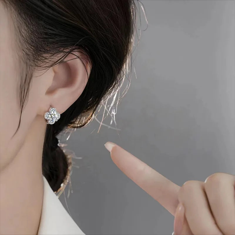 1Ct D-Color Moissanite Clover Earrings in S925 Sterling Silver - Elegant Four-Leaf Jewelry for Women