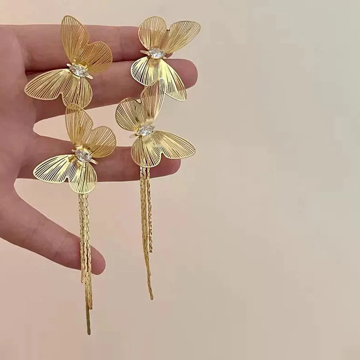 Golden vintage butterfly flower pendant earrings for wedding party jewelry fashion accessories