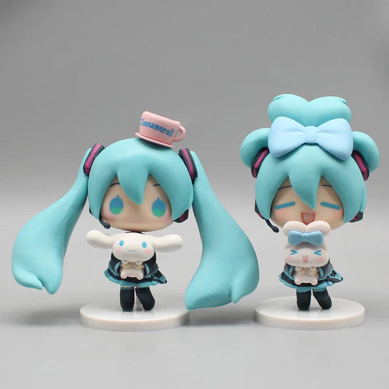 Hatsune Miku anime figurine holding a Cinnamoroll plush, kawaii tabletop collectible figure for Christmas decoration